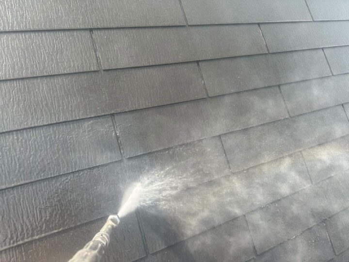屋根塗装　高圧洗浄